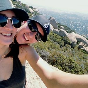 Meet your Posher, Yesenia